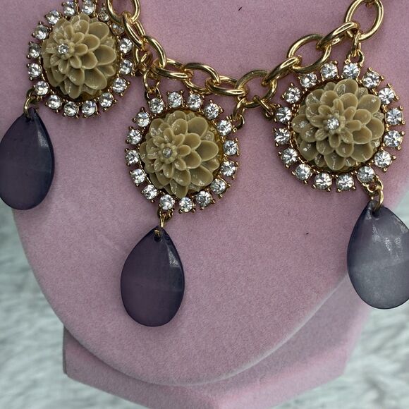 Plunder Gold Tone Purple Beaded Tan Floral Crystal Statement Necklace Women’s - Picture 3 of 10